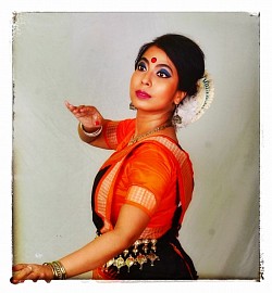 Odissi Online by Srinwanti Chakrabarti